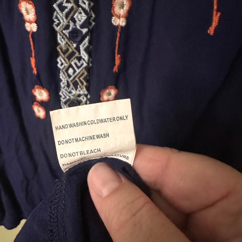 Solitaire Embroidered Blouse Top Navy Floral Bohemian‎ Button Up Sz Medium - Picture 6 of 10